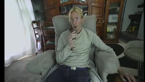 Snapshot of 00jeff31 chatting on February 16, 2026, 9:27 am jeff online show from February 16, 2026, 9:27 am