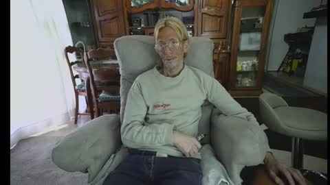 Snapshot of 00jeff31 chatting on February 17, 2026, 8:55 am jeff online show from February 17, 2026, 8:55 am