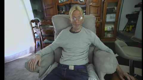 Snapshot of 00jeff31 chatting on February 18, 2026, 9:16 am jeff online show from February 18, 2026, 9:16 am