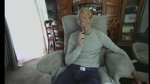 Snapshot of 00jeff31 chatting on February 19, 2026, 7:59 am jeff online show from February 19, 2026, 7:59 am