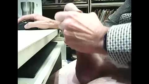 01quebecboy69 online show from October 27, 2025, 7:40 pm