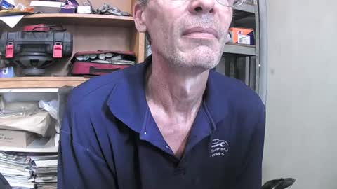 04oldskool online show from December 18, 2024, 2:10 am