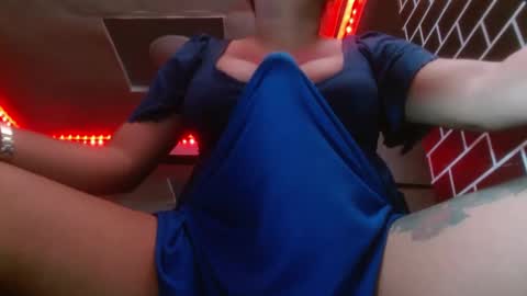  i am trixie im Your Selfsucking Mistress  online show from December 15, 2024, 3:13 am