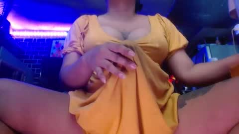  i am trixie im Your Selfsucking Mistress  online show from October 20, 2025, 2:34 am