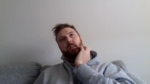 123holt123 online show from February 9, 2026, 7:07 pm