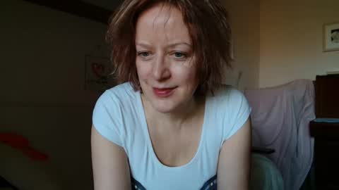 Snapshot of 12ennie chatting on March 17, 2026, 7:01 am 12ennie online show from March 17, 2026, 7:01 am