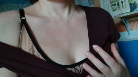 Snapshot of 12ennie chatting on March 31, 2026, 6:47 am 12ennie online show from March 31, 2026, 6:47 am