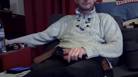 18remy45 online show from January 12, 2025, 7:53 pm