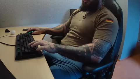 Snapshot of 19andre90 chatting on November 7, 2025, 7:52 am 19andre90 online show from November 7, 2025, 7:52 am