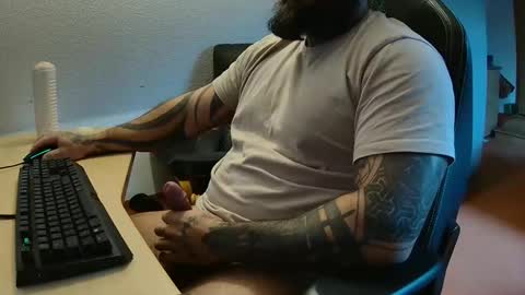 Snapshot of 19andre90 chatting on November 26, 2025, 8:37 am 19andre90 online show from November 26, 2025, 8:37 am