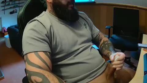 Snapshot of 19andre90 chatting on December 17, 2025, 9:59 am 19andre90 online show from December 17, 2025, 9:59 am