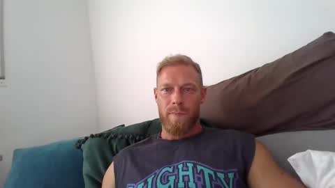 Snapshot of 19pk92new chatting on June 23, 2026, 3:32 pm 19pk92new online show from June 23, 2026, 3:32 pm