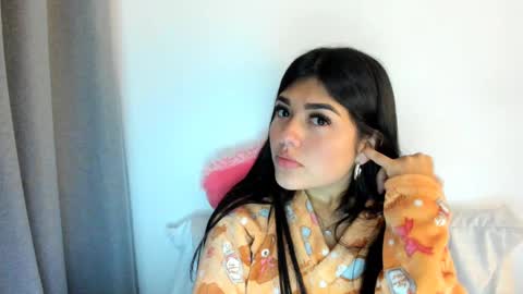 Hello soy bonnie  online show from February 15, 2025, 12:26 am