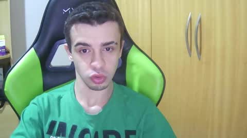 1good_vibes1 online show from June 8, 2026, 5:41 am