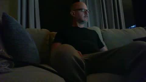 1hotbaldguy online show from January 19, 2026, 7:01 am