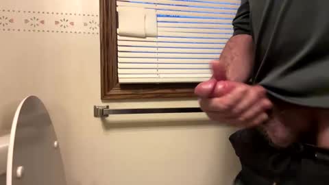 1hunglo412 online show from February 6, 2026, 12:19 pm