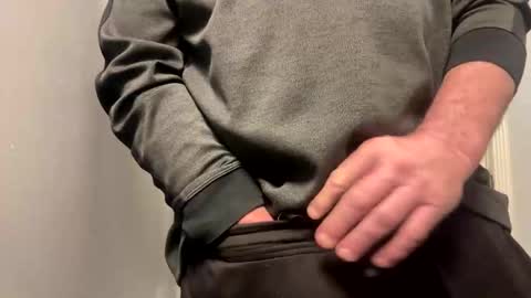 1hunglo412 online show from February 10, 2026, 10:08 am