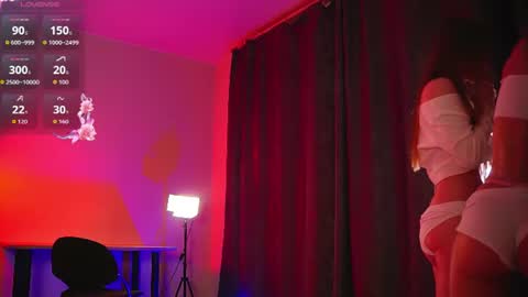 Snapshot of 1little_cherry chatting on June 12, 2026, 7:02 pm Mia online show from June 12, 2026, 7:02 pm