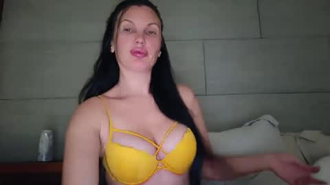 Onna online show from May 31, 2026, 4:20 am