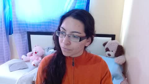 paola online show from December 20, 2024, 9:28 pm