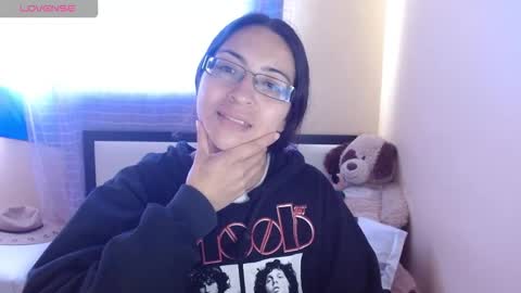 paola online show from September 12, 2025, 10:10 pm