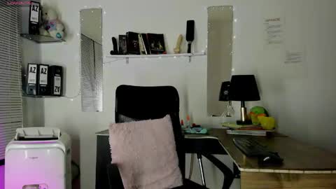 Snapshot of 1sweetvaleria1 chatting on June 10, 2026, 1:17 am 1sweetvaleria1 online show from June 10, 2026, 1:17 am