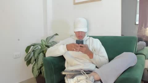 1Threestar online show from November 13, 2025, 12:48 pm