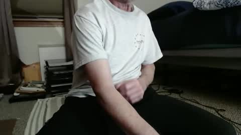 1xy2z online show from December 18, 2025, 1:17 pm