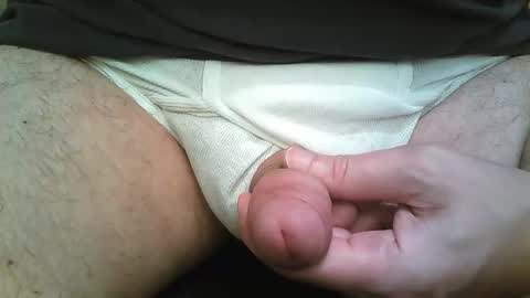 2001uwuk online show from October 12, 2025, 7:35 pm