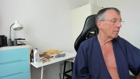 Henk online show from March 29, 2026, 11:10 am