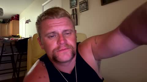 Snapshot of 22bigelo2316 chatting on October 25, 2025, 2:52 am 22bigelo2316 online show from October 25, 2025, 2:52 am