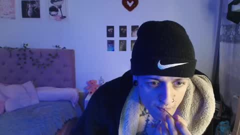 Snapshot of 2cb0y chatting on October 6, 2025, 9:56 pm BAD online show from October 6, 2025, 9:56 pm