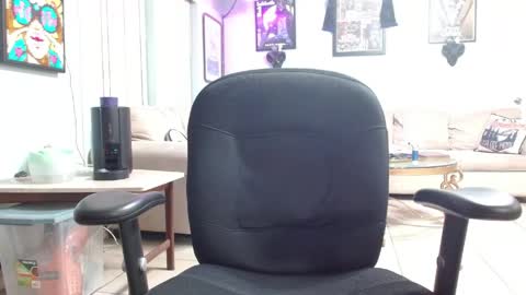 ThrillBilly online show from May 3, 2026, 1:00 am
