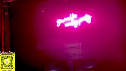 Snapshot of 2for5uncut chatting on September 17, 2025, 5:09 am RR UnCut online show from September 17, 2025, 5:09 am