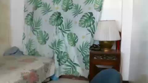 MEL online show from December 17, 2025, 8:37 pm