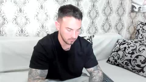 Snapshot of 2sexymuscles chatting on April 21, 2026, 7:50 pm 2sexymuscles online show from April 21, 2026, 7:50 pm