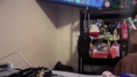 GamerBaddieLux online show from December 23, 2025, 9:18 am