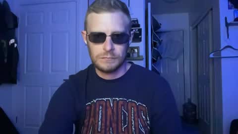 333jaytee333 online show from June 29, 2026, 6:52 am