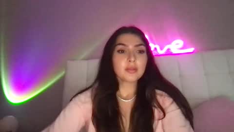 Venus Raee online show from February 26, 2025, 4:36 am