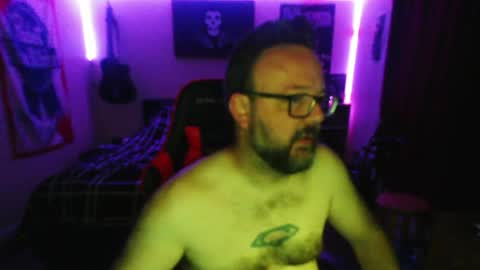 3ndlessmike online show from May 19, 2026, 10:43 am