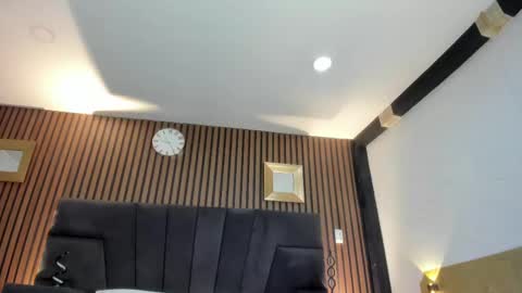 3X NAXAA online show from November 23, 2025, 12:38 pm