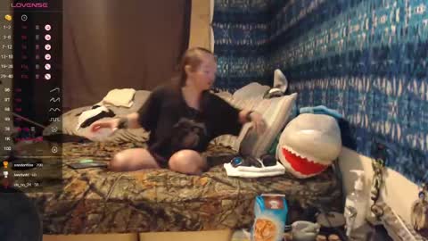 420stonerchick online show from May 13, 2026, 12:24 pm