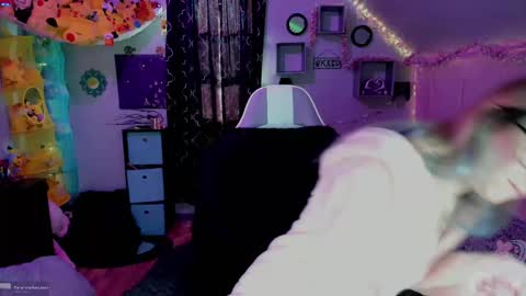 Mo online show from October 27, 2025, 2:32 pm