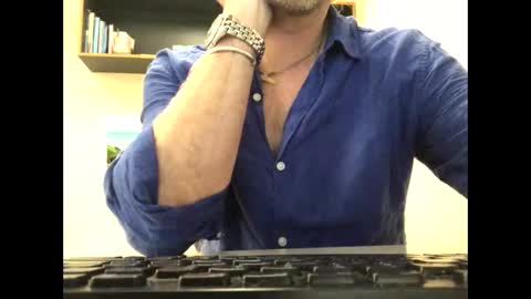 Snapshot of 555tony555 chatting on November 6, 2025, 1:39 am 555tony555 online show from November 6, 2025, 1:39 am