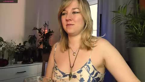 Snapshot of 5_in_one chatting on April 20, 2026, 5:10 am Sunshine online show from April 20, 2026, 5:10 am