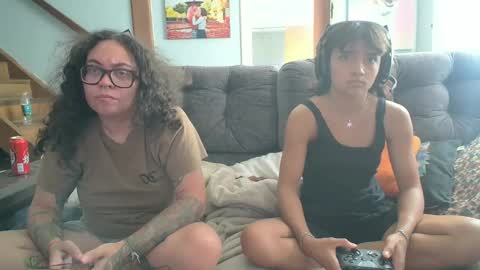 666afrodite online show from February 12, 2025, 6:40 pm