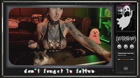 Juune online show from January 17, 2026, 7:17 pm