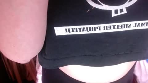 SHANNON online show from September 24, 2025, 5:27 pm