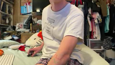 FUCKR online show from February 18, 2026, 4:41 am