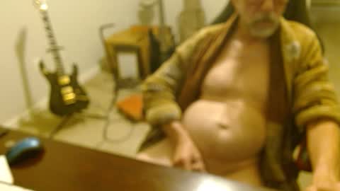 6stringer62 online show from February 9, 2026, 3:54 am